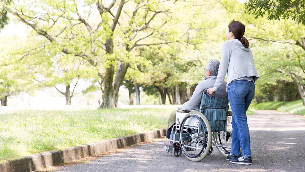 How to Start a Wheelchair Business: Essential Guide for Dealers, Distributors & Medical Suppliers